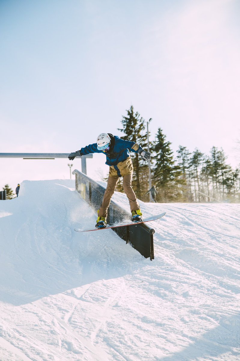 ajones_412's tweet photo. #snowboarding @Ride7Springs https://t.co/I0cSF7a4tj