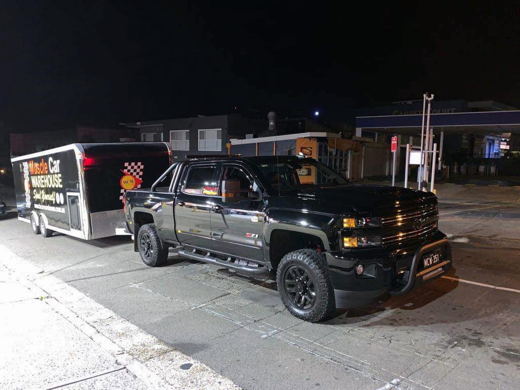 Midnight truckin'  

📷 Peter Kalavritinos