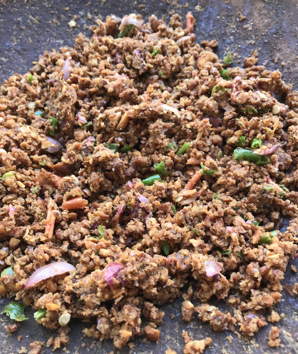 wanti_one's tweet photo. Sambal kacang sunti, kalo biasa bikin sambal kacang dg asam jawa dan dicairkan’ ini versi yg sunti dan tidak di kasih air’ semua nya fresh kecuali kacang goreng nya. Bikin selera makan 😄 https://t.co/NbXsYQIBoJ