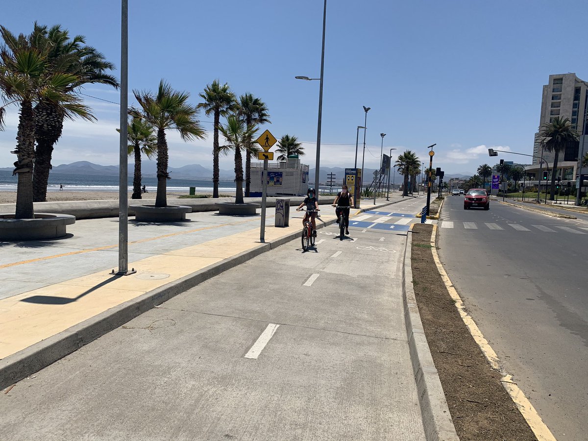 RStereo's tweet photo. Un excelente día de bicicleta por la Av. del Mar en La Serena.!! Modo vacaciones.!! https://t.co/0jf1dMqLv1