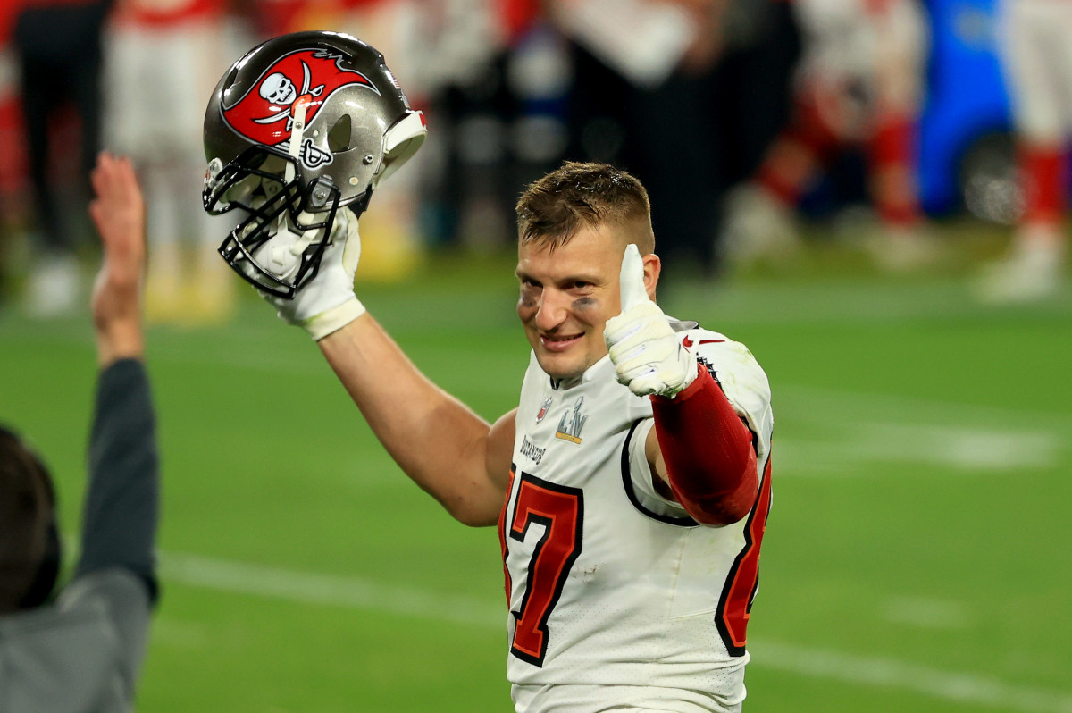 Buccaneers' Rob Gronkowski dominates Chiefs in Super Bowl 2021 'Surreal'