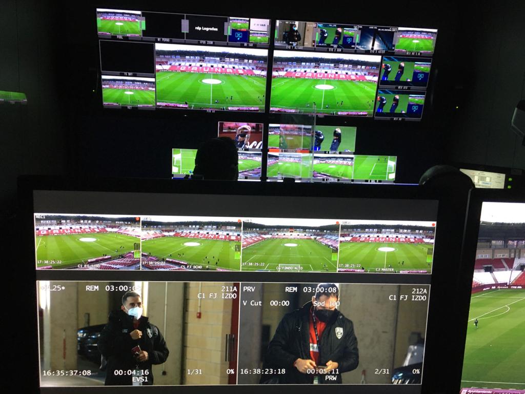 infobaiesan's tweet photo. ¡Hola! Os contamos nuestro finde futbolero.
⚽ Ayer,  #operadordecámara  en el @AthleticClub- @valenciacf  para @ElDiaDespues 
⚽ El sábado, #personaltécnico en el encuentro @UDLogrones - @RealSporting  para @Mediapro.
 #futbol @LaLiga  #LaLigaSantander  #LaLiga   #baiesan https://t.co/L8P2Wxawme