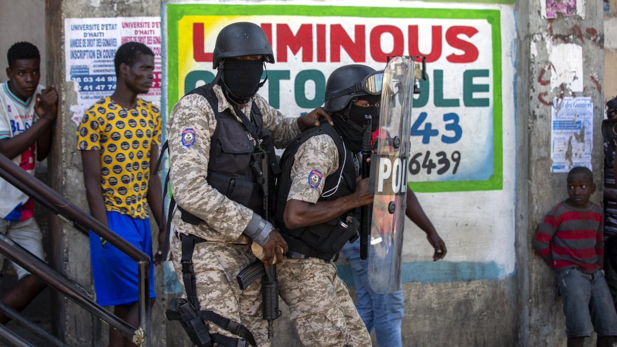 .<a href="/sr_ekot/">SR Ekot</a>: Haitis opposition utser övergångspresident sverigesradio.se/artikel/7665967