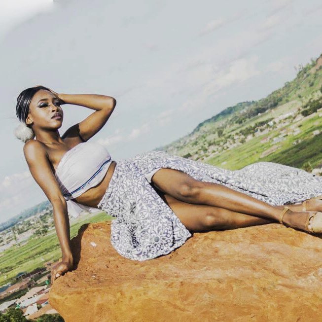 GossipCrew1's tweet photo. @jenny_rsa @peachxzy_ MISS ZIM GRAND

Vote Oniesha Tadiwa Chuma

Click link and vote: https://t.co/vcSk0FXeD9

#vote #model #beauty #fashion #misszimbabwe #fyp #support https://t.co/9zpfa6LweQ