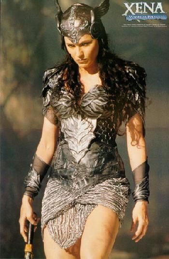 12. Lucy Motherfucking Lawless dans Xena la Guerrière.