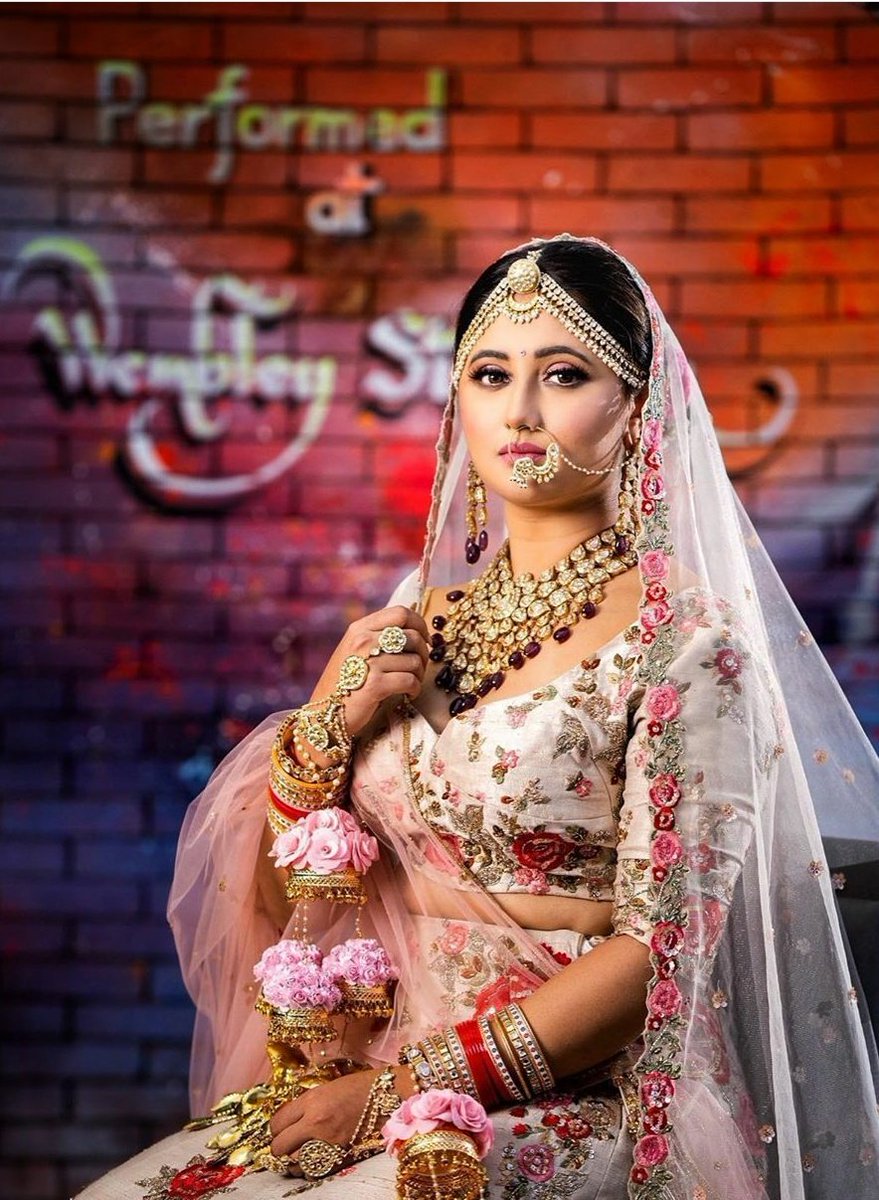 𝙋𝙧𝙚𝙨𝙚𝙣𝙩𝙞𝙣𝙜 𝙍𝙖𝙨𝙝𝙖𝙢𝙞 𝘿𝙚𝙨𝙖𝙞 𝘼𝙨 𝙁𝙡𝙤𝙧𝙖𝙡𝙨Rashami Birthday Week                 #1MPostsOfRashamiOnIG