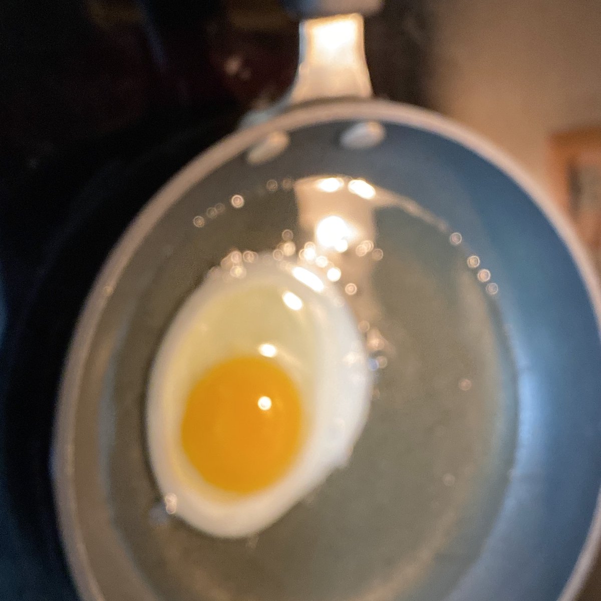 MackPaulGraham's tweet photo. I like my eggs half cooked https://t.co/xm2vcNFJMC