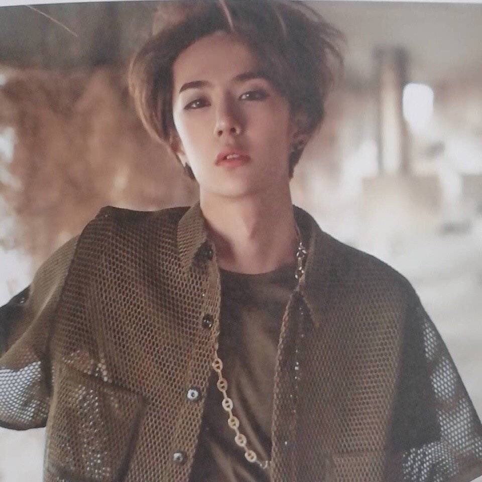 ลองกรีดอายแบบนี้ให้ดูกันอีกสักครั้งได้มั้ยน้อ แต่เราจะตายกันหมด