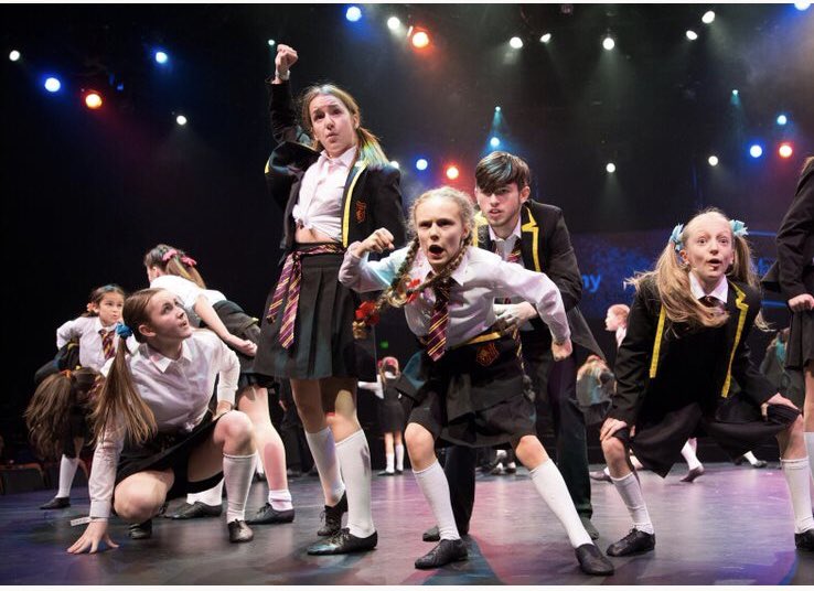 lweir72's tweet photo. JTF Sacramento USA 🇺🇸 Feb 20!!
Such an honour for Chloe to play the part of Matilda in front of thousands with her #btafamily Very proud Mum 💖💖 https://t.co/Sout9uIhe6