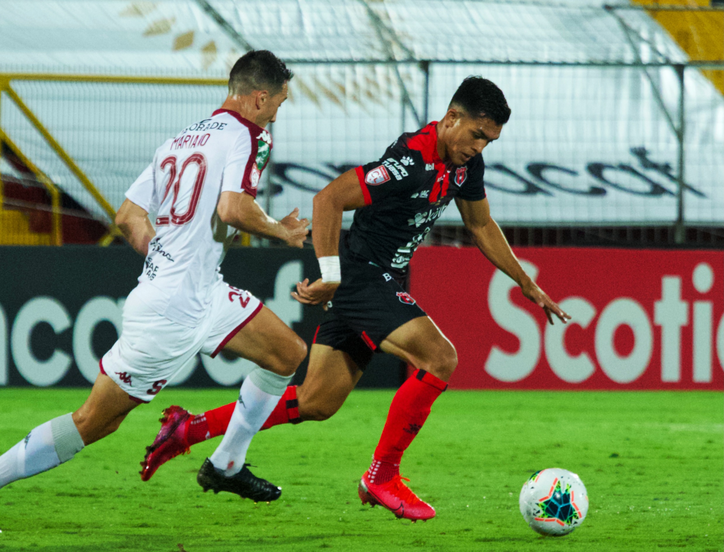 Alonso Martínez: &#39;&#39;El juego por las bandas es uno de mis fuertes&#39;&#39;