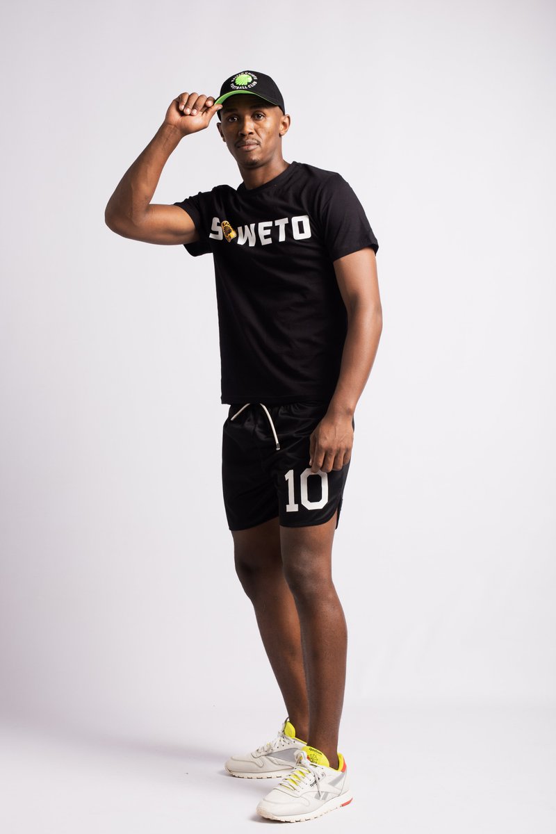 TumeloM_'s tweet photo. @KaizerChiefs is marking its territory with a stand-alone offering called the Kaizer Chiefs Urban Edition. Visit https://t.co/V0JfxAD9ur today! #KCUrban #Amakhosi4Life Thank you so much @KaizerChiefs ✌️❤️ https://t.co/bvhjLtpyWi