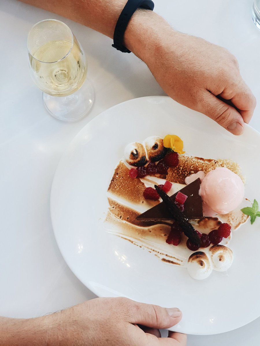 The Little Hedonist tweet media