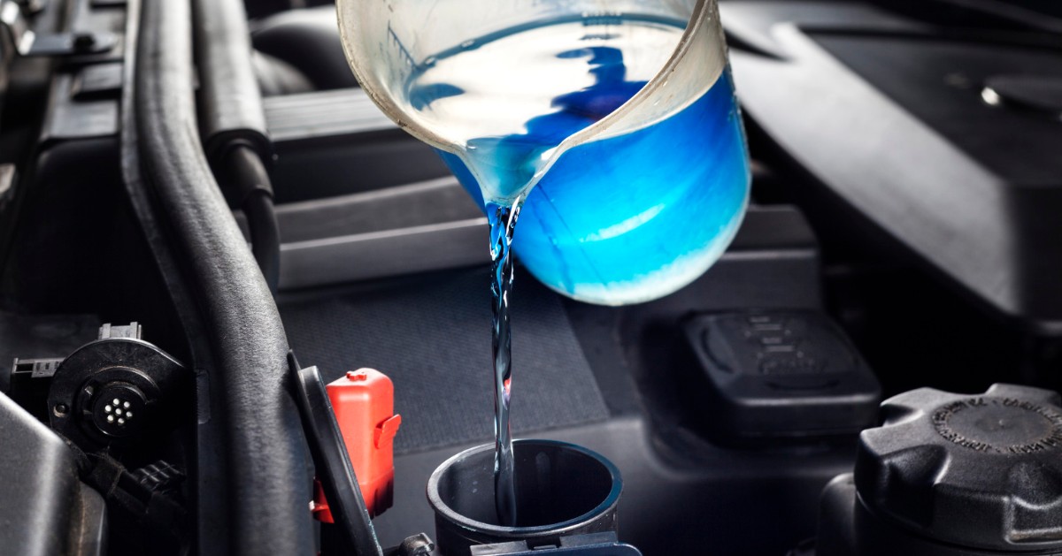 ERCSUK's tweet photo. π₯Top Tipπ₯
Antifreeze stops the water in your engine from freezing in cold weather, so check you levels on a regular basis following the manufacturers guidelines π
#EuroReparUK #WereAsLocalAsYouAre #MaintainingConfidence
https://t.co/8rCJf96lJs https://t.co/QXQ8Mb4Q2m