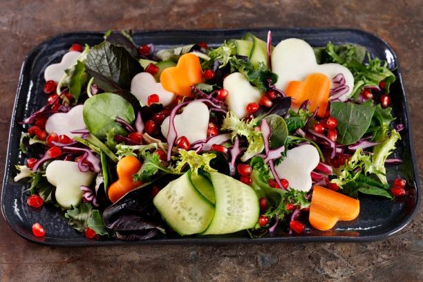 Ikke så glad i merkedager? I år er det smart å gi litt ekstra oppmersomhet til sine kjæreste.  Bruk søndagen som er både valentinsdag og morsdag til å si det som kanskje ellers er lett å glemme å si - jeg elsker deg fordi ...
fal.cn/3dffR