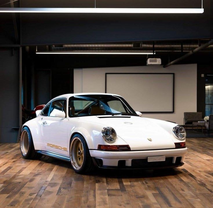AutoSlideRu's tweet image. ⚡ Porsche
