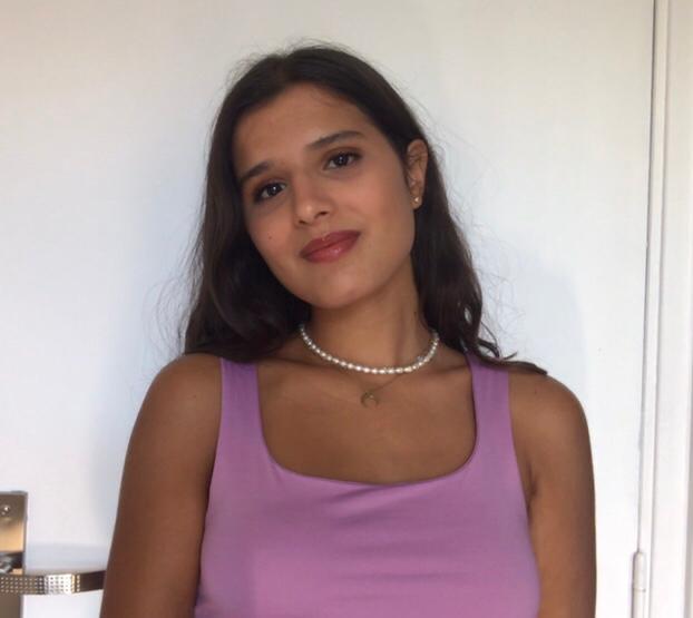 RVTDescartes's tweet photo. [Présentation orateurs]

Equipe 2 : 
Écologiste aguerrie, Feyza saura vous convaincre illico-presto de l’urgence climatique. 
Étudiante en L2 de droit, Yasmine met sa personnalité aux services des autres. Cette jeune femme usera de ses talents d'oratrice pour aborder l'écologie. https://t.co/fo3sTks990
