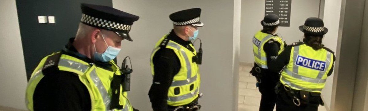 My colleague  @ConnorGillies went out with police officers on Friday night. He writes:"The night begins at 22:00 in a Partick police station briefing room. We're called to a tenement in Finnieston."Inside, as we scale the 5 flights of stairs the sound of laughing gets louder."