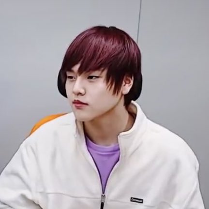 pandakids0411's tweet photo. 뻣뻣.                                                  챡- https://t.co/50EfBpo4vD