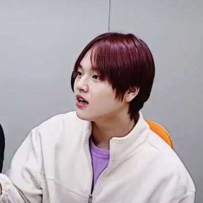 pandakids0411's tweet photo. 뻣뻣.                                                  챡- https://t.co/50EfBpo4vD