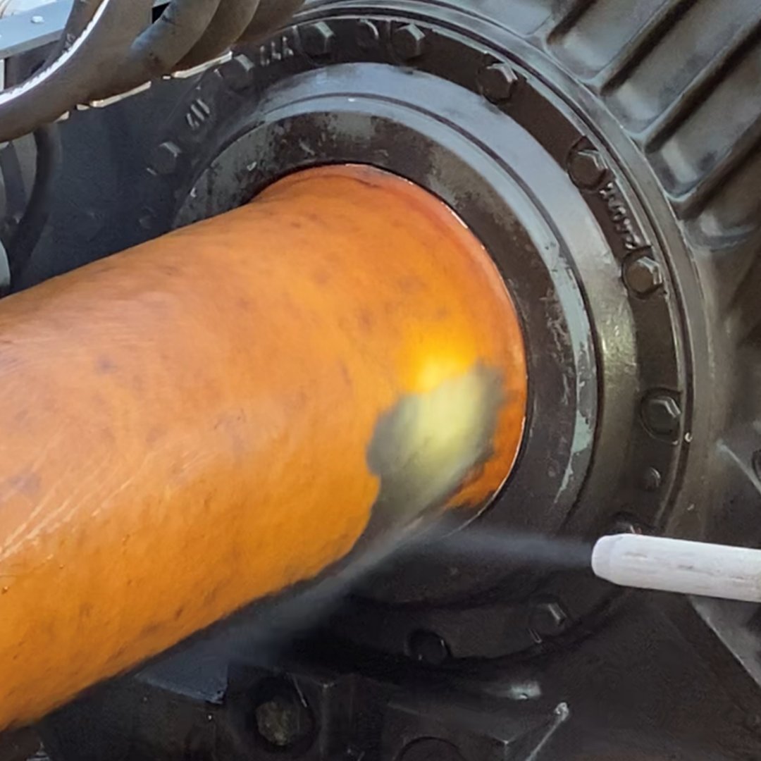 When cleaning assets to remove hard-to-shift materials, it’s important to preserve the integrity of the surface. 

This is where #dryice blasting really comes into its own. Using CO2, which is a non-abrasive media, the underlying surface can be protected: ow.ly/5fx850DqZTa