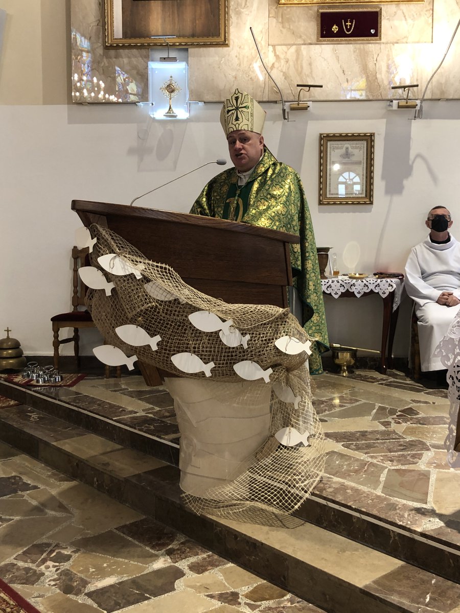 bp_greger's tweet photo. Niech Bóg błogosławi całej parafii św. Jana Kantego w Malcu, która świętuje 30-lecie swojego istnienia. Zapewniam o modlitwie ufając w skuteczność wstawiennictwa Waszego świętego patrona. https://t.co/rjgXR7JkF3