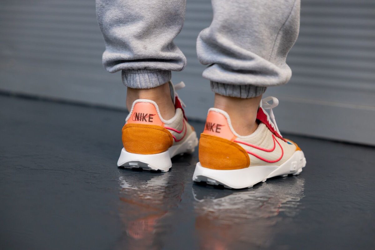 nike waffle racer 2x on feet