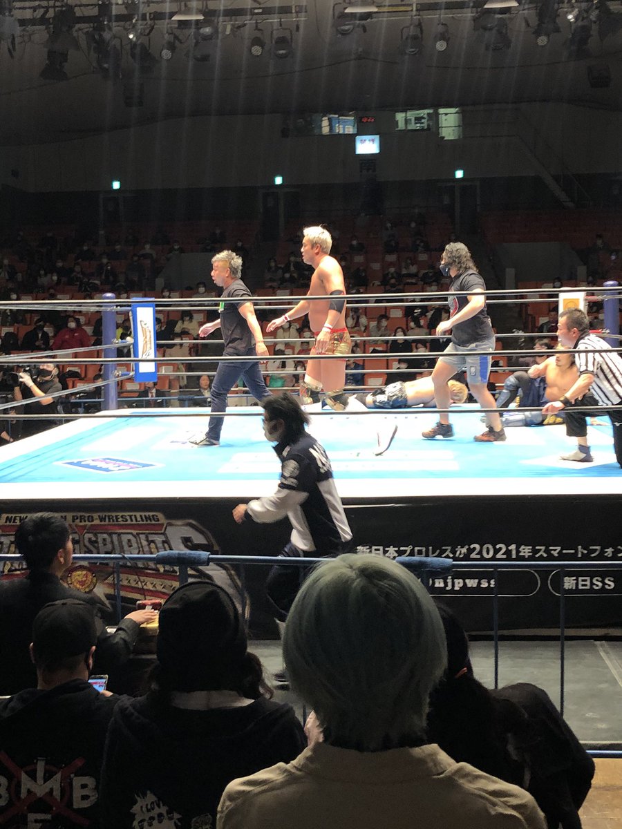 魂込めて 新日本プロレス 今井田智 本日の新日本プロレス 東京大会の試合速報ぜよ 第2試合 オカダ カズチカ 石井 後藤 Vs Evil ジェイ 高橋 裕 解説席にいたyoshi Hashi選手がリングに入って乱入してしまい反則裁定ぜよ Njpw Njnbg 魂込めて 新日本プロレス 今井田智 本日の新日本プロレス 東京大会の試合速報ぜよ 第2試合 オカダ カズチカ 石井 後藤 Vs Evil ジェイ 高橋 裕 解説席にいたyoshi Hashi選手がリングに入って乱入してしまい反則裁定ぜよ Njpw Njnbg