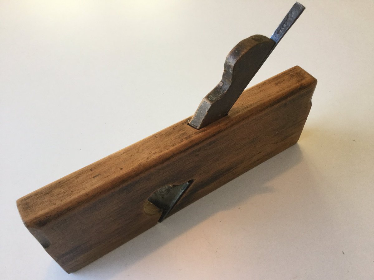 oldschooltools's tweet photo. So Ward & Payne went out to the Austrians to make and test blocks for their wooden planes and just made the irons @AndyWoodturner who would have thought #woodenplanes #planemaker #oldtools https://t.co/uKKOI9gS1r