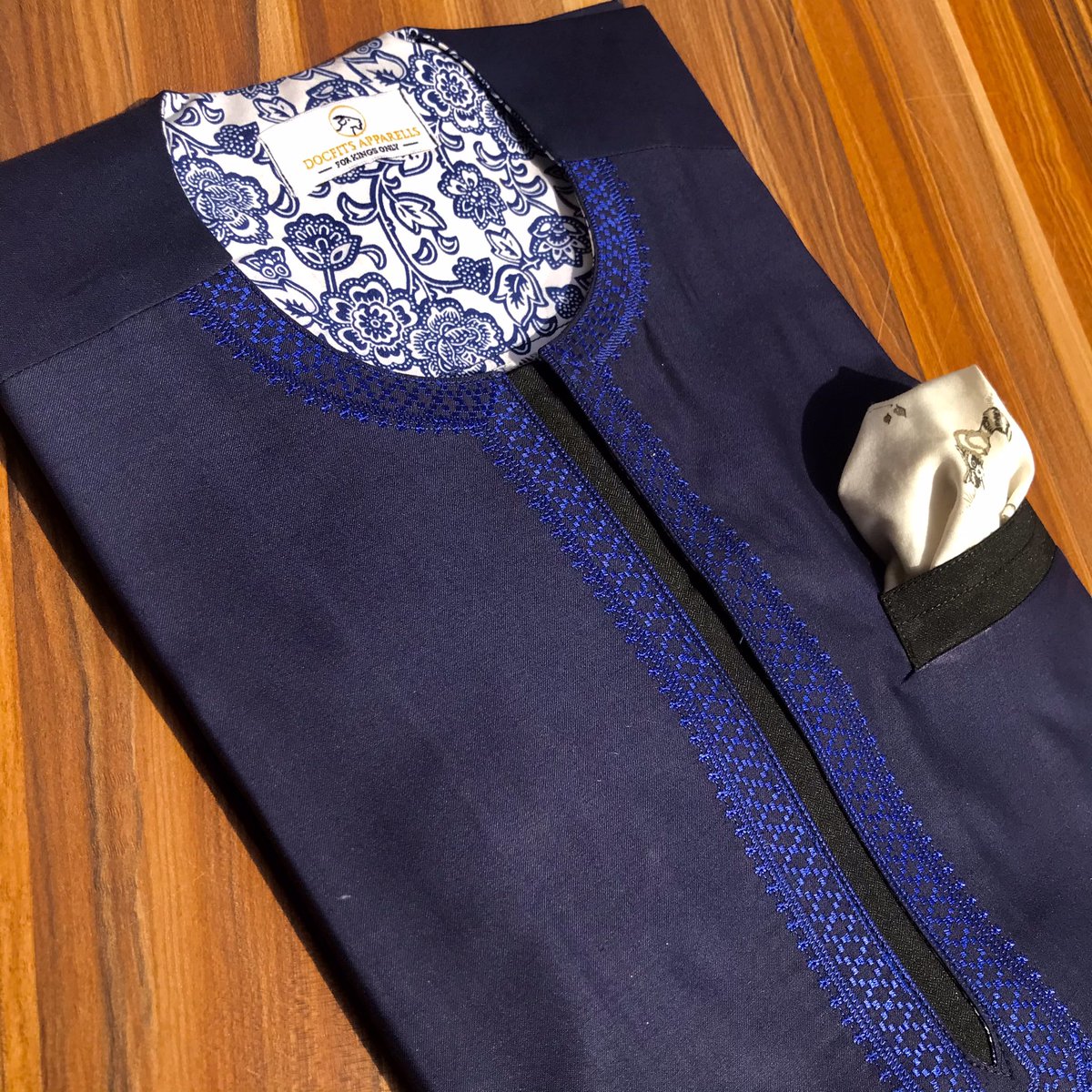 DOCFITs's tweet photo. How African are you?

Shop this look for 25000 (Naira)

65$(usd) 

#Docfits 5 star Kaftan
Pant trousers. 

Enquiries iMessage/DM/call/whatsapp 08182792973 https://t.co/HyOFWVQqmU