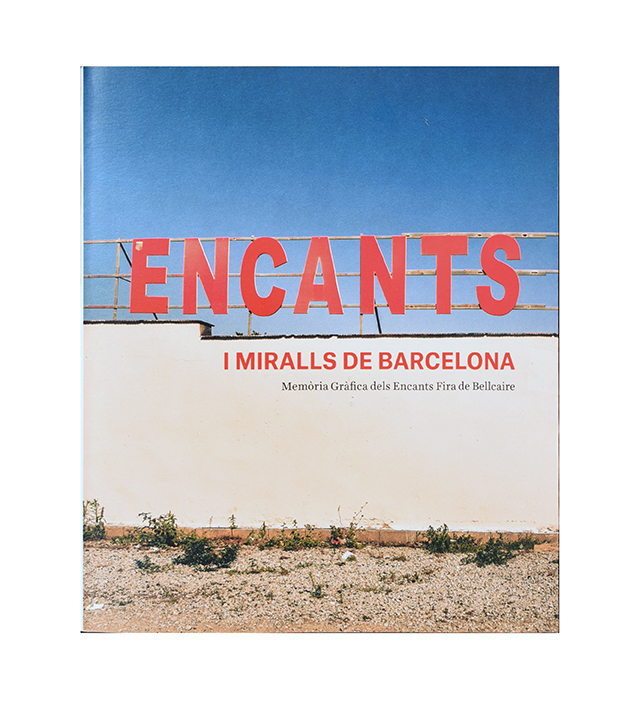 Bcn_Eixample's tweet photo. 👁️ NOVETAT | @bcn_llibres publica 'Encants i miralls de Barcelona. Memòria gràfica dels Encants Fira de Bellcaire'.
📔L'obra ofereix un recull de mirades, vivències, imatges i reflexions al voltant del mercat més singular de la ciutat.
👉 https://t.co/ojco3CXmdp
#EncantsVells https://t.co/noZ3VNdmuC