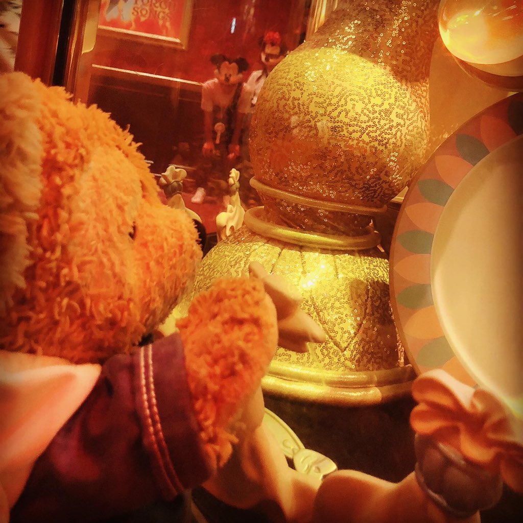 kanikatatu2's tweet photo. 今日もダッフィー❤まじかわええ
1枚はジェラトーニ！個人的にはケープコッドに里帰りしたダッフィーがお気に入りだな🥰
#ディズニーランド 
#ディズニー
#ダッフィー
#ジェラトーニ
#ダッフ���ーフレンズ
#ケープコッド https://t.co/WHxYFLneHJ