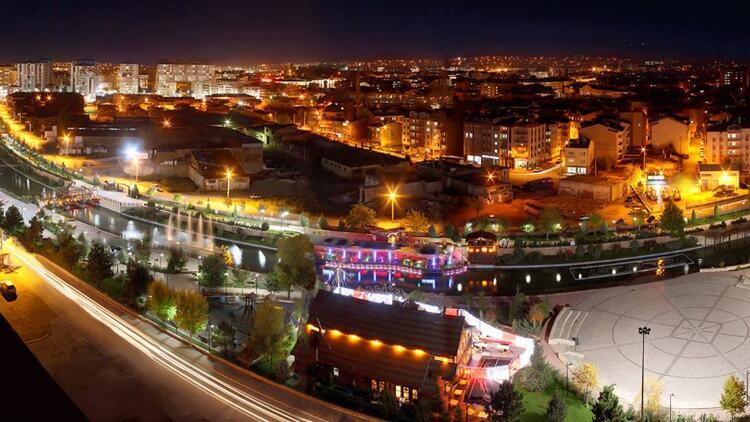 mekancu's tweet photo. #Sivas 'a en az bir kere gidenler favlasın. 💕 https://t.co/7aNbuoH4uk