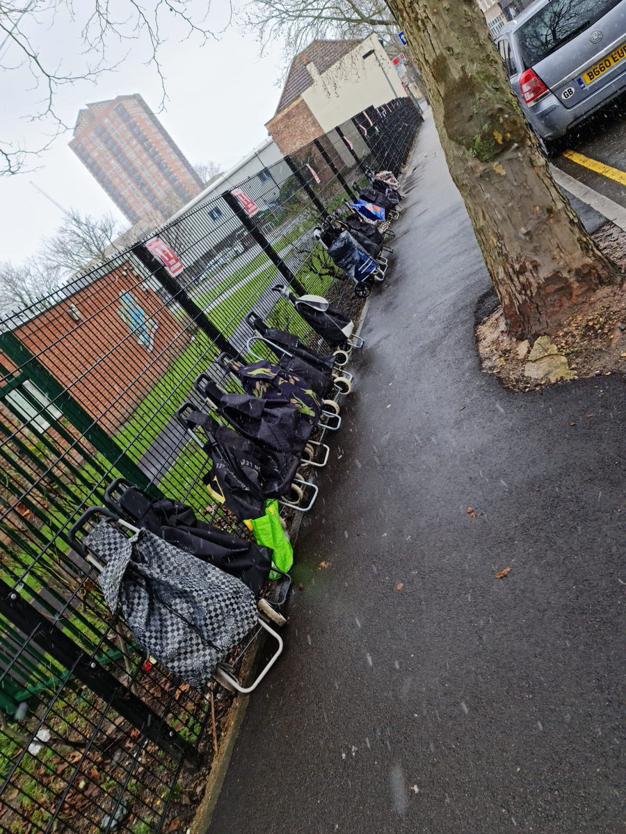 “A picture speaks a thousand words” reality of the queues starting to form around 9:30am when we open at 12noon ..this is outside our food bank on a cold snowy morning ..😰😰