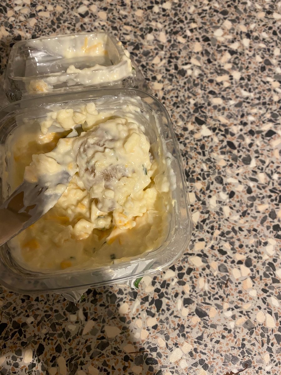 lis_coyle's tweet photo. @LidlGB can you let me know what this a in my sandwich filler ??? Not sure if it’s and onion of some sort but its not going to get used 🤢 https://t.co/TEv30XdMpY