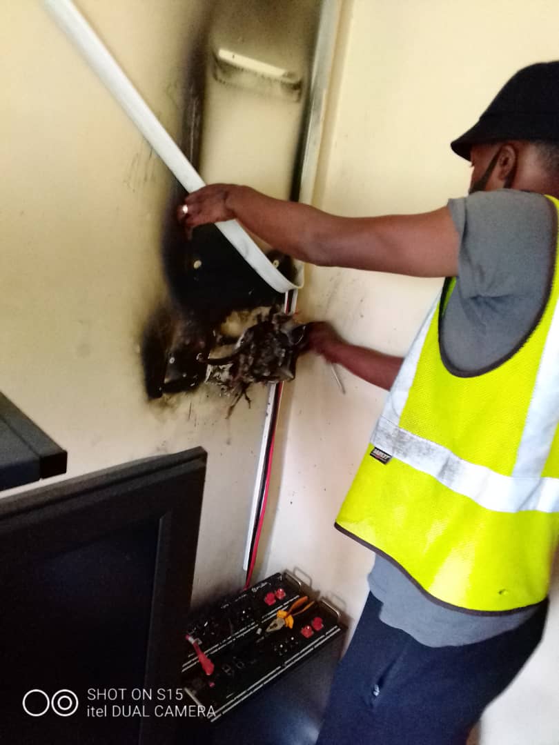 Also, lingadeleli isolar bazalwane hiring untrained installers, a mistake as putting the wrong cable size from your panels can burn your system and house, get approved solar cables please