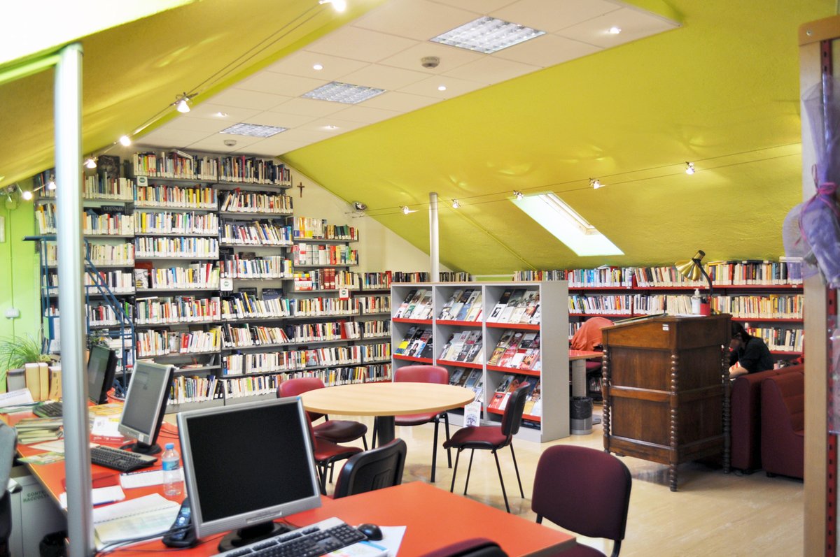 Da domani, 9 febbraio, riapre la Biblioteca dell'ospedale Parini. Non è necessaria la prenotazione. Sono previste misure di sicurezza. La Biblioteca ospita una sezione per lo studio e la consultazione e una sezione scientifica. E' anche sede del Mediatore interculturale.