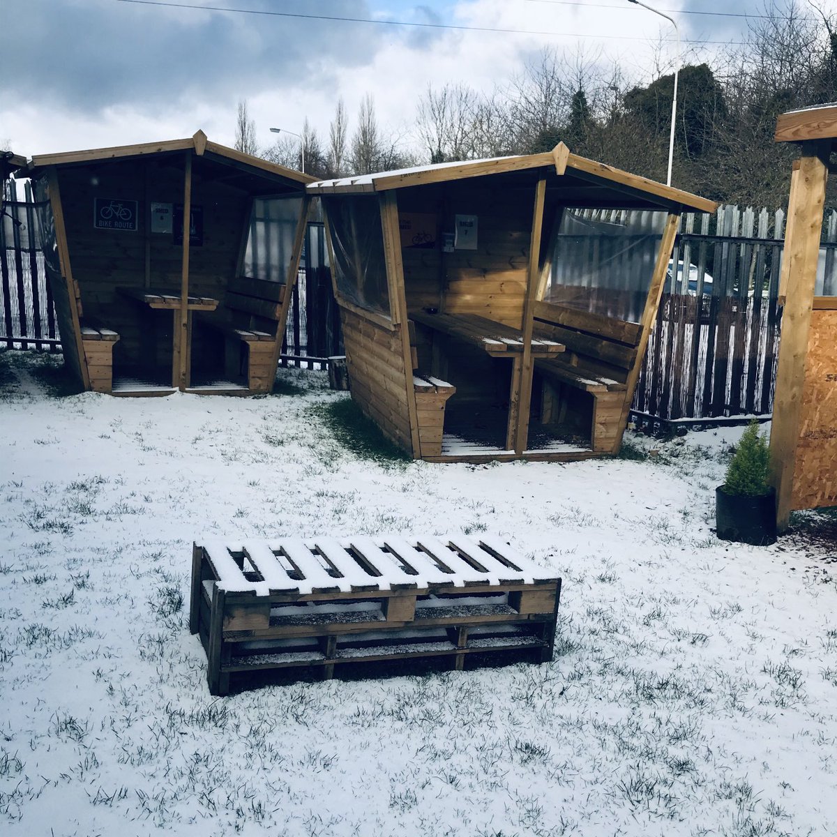 Not sure we’d have many cyclists down here today! 

#snow #winter #Wylam #Newburn