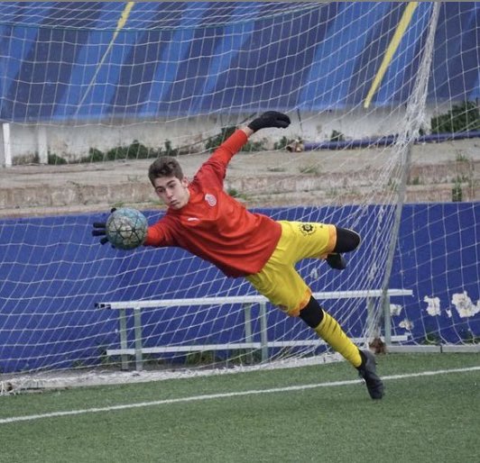 🤍❤️ Des del Girona FC Acadèmia volem enviar molta força a l’Oriol Roura, porter del Juvenil B, que estarà uns dies de recuperació per un fort cop rebut ahir en el partit contra el CE Mataró

💪 Ànims, Oriol! 

#OrgullGironí #GFCAcadèmia