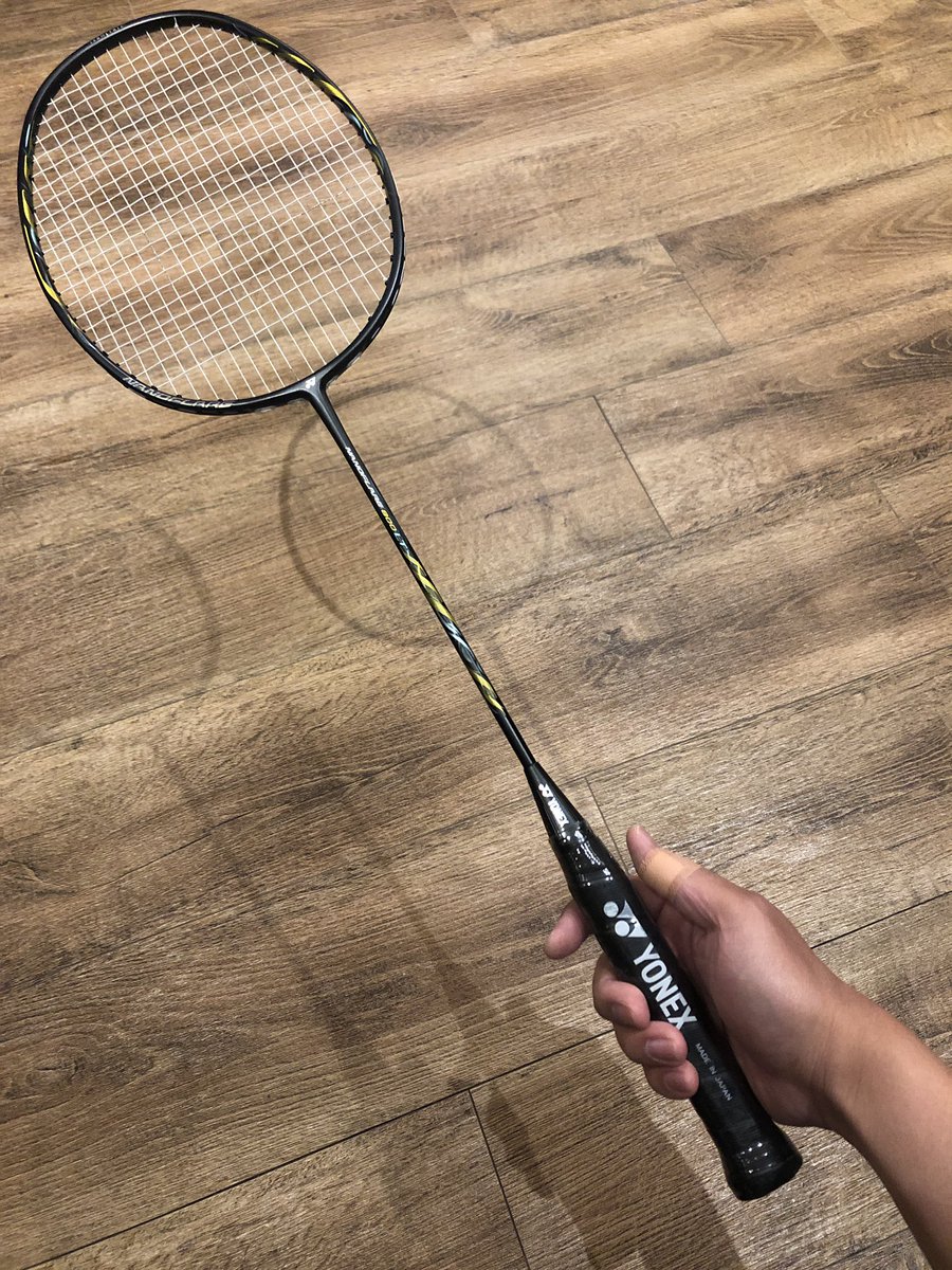 TakumaAtsumi's tweet photo. ラケット買った😊実はバドミントンまぁまぁ強いです👍
部活でやってた頃は、マッスルパワーとかナノスピードだったけど今はもうない。ナノフレア800LT、��化を感じる✨
ただ名古屋の体育館借りるのがムズイ😫 https://t.co/BAsH8s8jkK