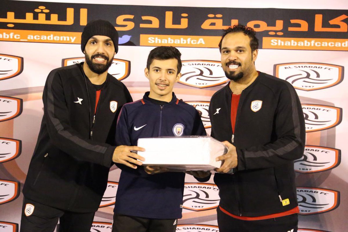 yallagoalsa's tweet photo. #أكاديمية_نادي_الشباب
@ShababfcA

"أشبال اليوم 🦁 ليوث المستقبل"

📞 في اتصال هاتفي ..
اطمئن المدير التنفيذي : @s_07m

على سلامة نجم ناشئين أكاديمية #الشباب
الكابتن #بندر_السبيعي 🦁

بعد تعرضه إلى صعق كهربائي نقل على أثرها المستشفى ، كما نطمئن الجميع بمغادرته المستشفى بصحة جيدة. https://t.co/kFP4mMUUYc