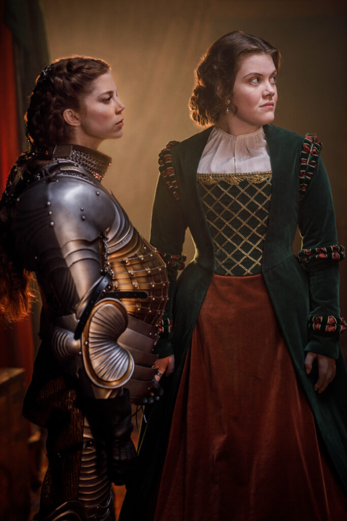 3. Charlotte Hope en Catherine d'Aragon enceinte dans The Spanish Princess.