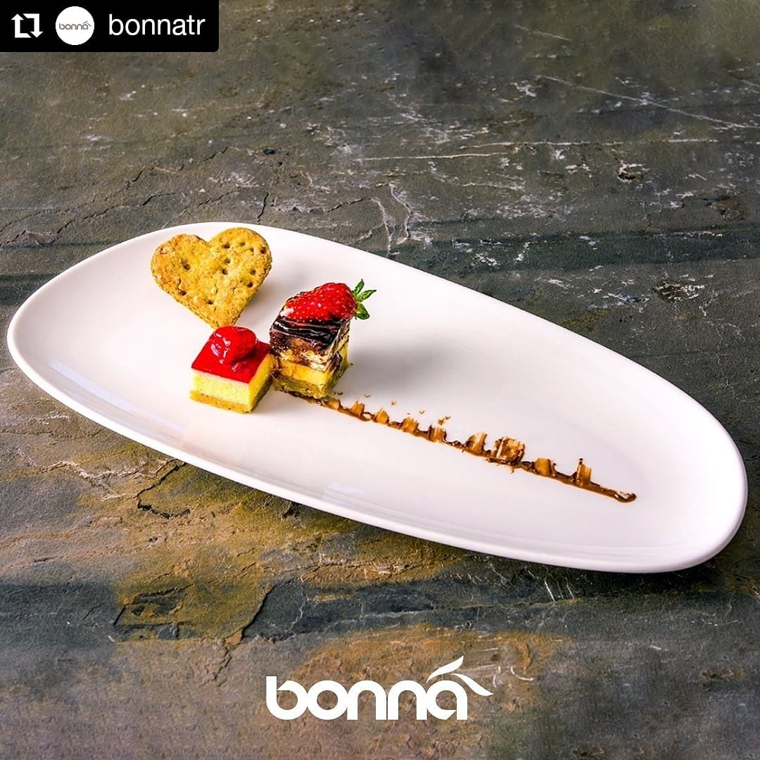 proftableset's tweet photo. Un postre para celebrar el amor. Y nuestra línea #Vago es perfecta para esa presentación tan especial. Solicita tu catálogo ahora. @bonnatr #FelizLunes #FelizInicioDeSemana https://t.co/mfVqB0NG54