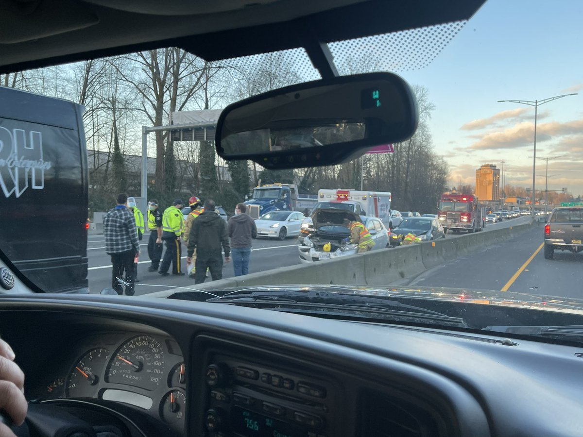 Krivo46's tweet photo. @NEWS1130Traffic https://t.co/W8j48DQt0j