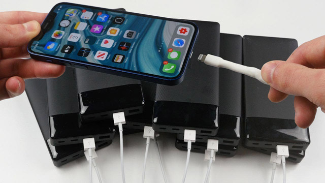 Как зарядить iphone 15 pro max. Iphone 11 зарядка. Как зарядить iphone 15 pro max. Как зарядить iphone 15 pro max. Как зарядить iphone 15 pro max.