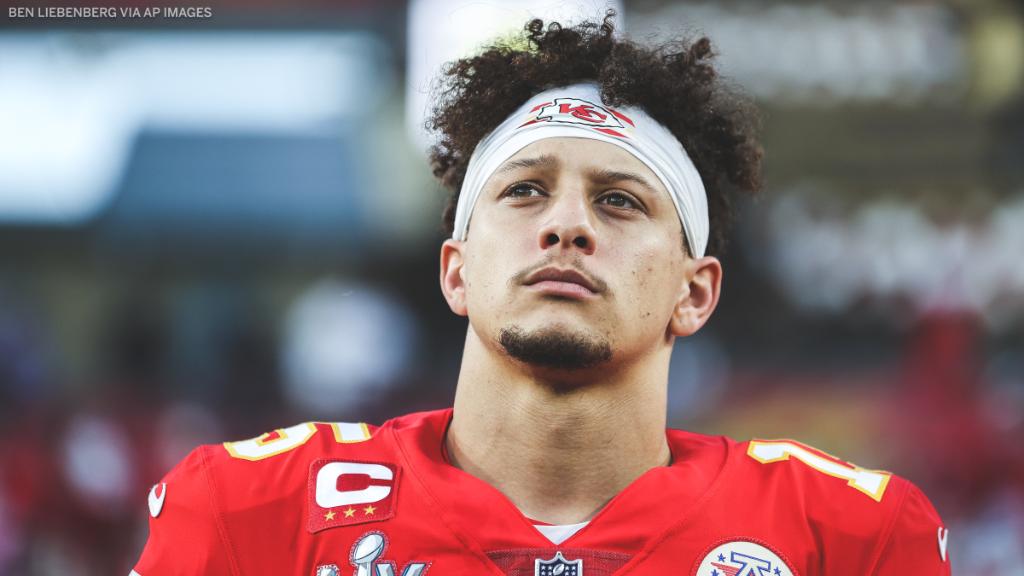 espn's tweet photo. Last night ended a historic three-year stretch for Patrick Mahomes ⤵

∙ 43 wins (3rd most all-time in that span)
∙ 131 Pass TD (T-4th all-time)
∙ 16,192 Pass Yds (6th all-time)
∙ Super Bowl LIV MVP
∙ 2018 NFL MVP and Offensive Player of the Year

Just the beginning 👏 https://t.co/622lnf4szC