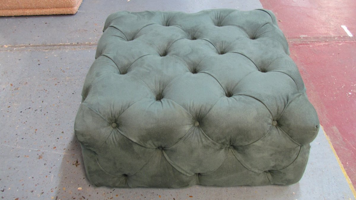 elementstudiosc's tweet image. Pics from upholsterers - 2 lovely ottomans ready for delivery to projects. Love the Ultrasuede from @Chase__Erwin - made from recycled materials &amp;amp; very durable. Also used it at our Oxford project - @ploughat38 
#interiordesigner #Oxford #recycled