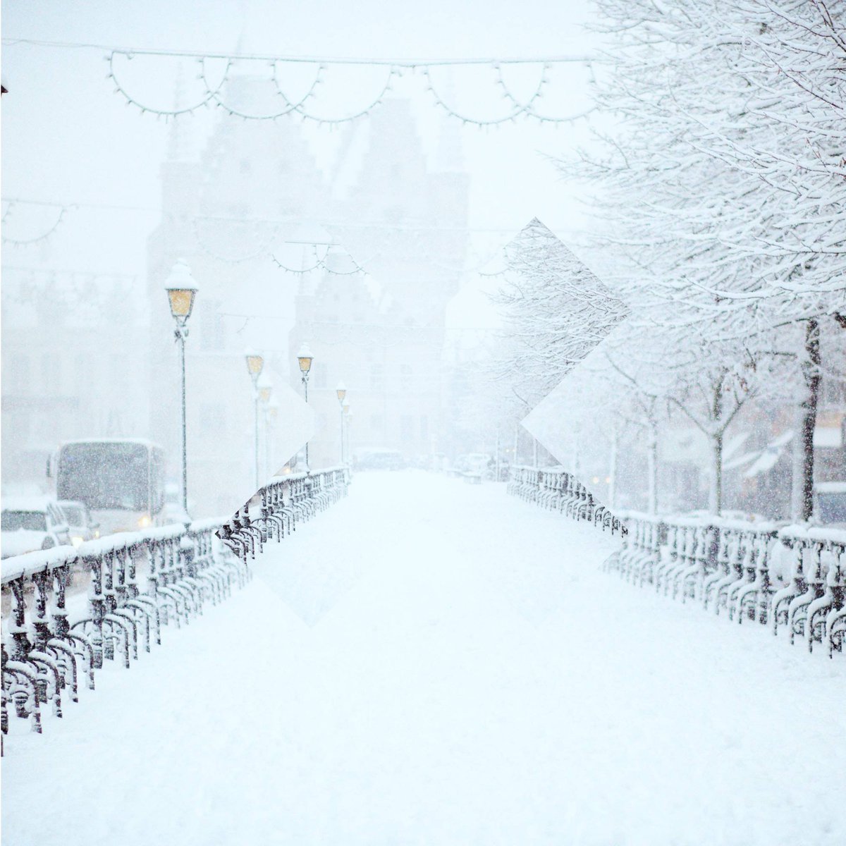 A gentle kiss of snow, an icy breath filled with the joy of a new day. We love the smooth, silky taste of the only colour on our spectrum that reflects and absorbs goodness like water.