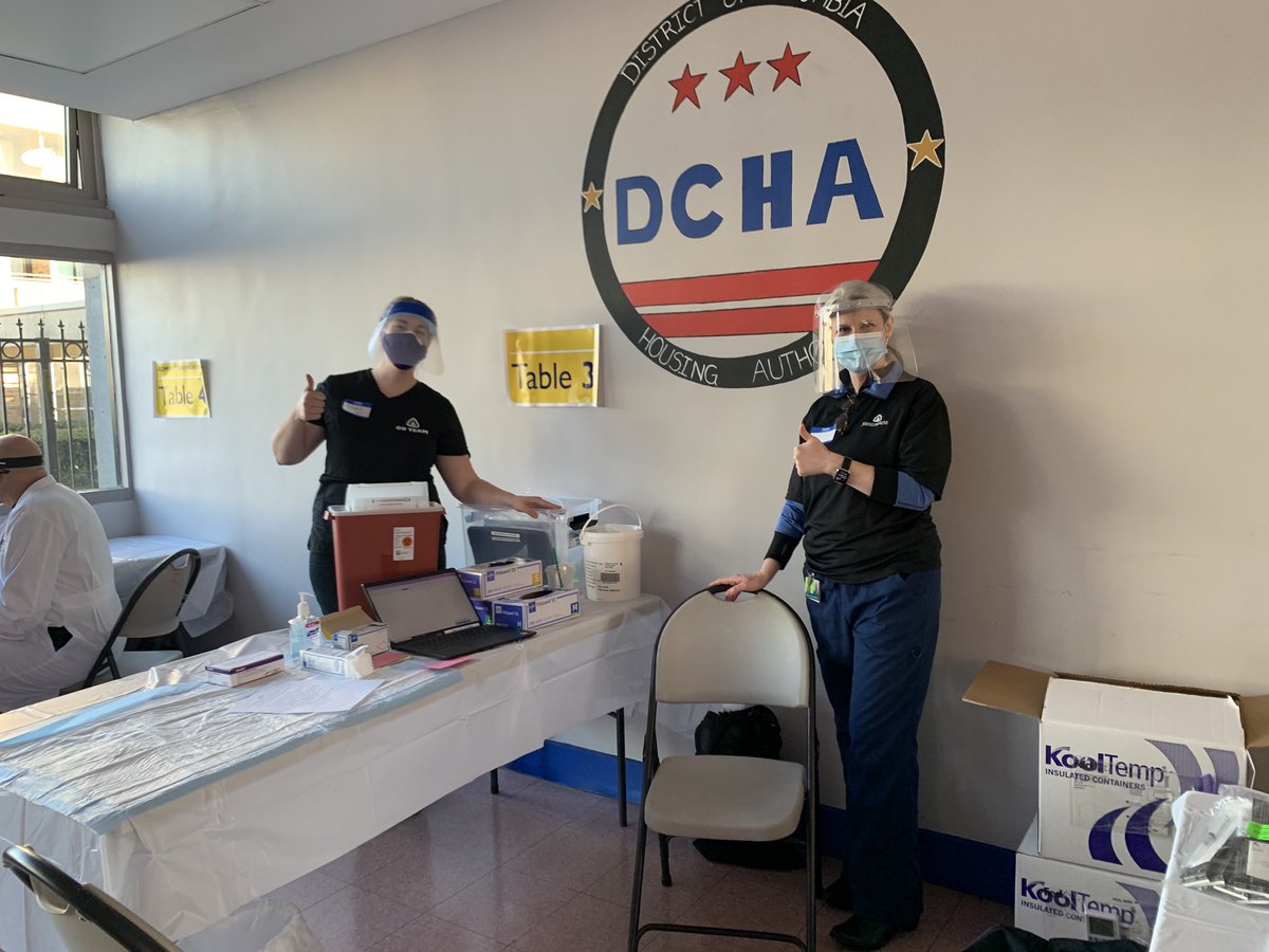 DrPMDavidson's tweet photo. Way to go ⁦@JHUNursing⁩ ⁦@MichellePatch24⁩ #Vaccinations #WeGotThis https://t.co/bLPG3vrRCd