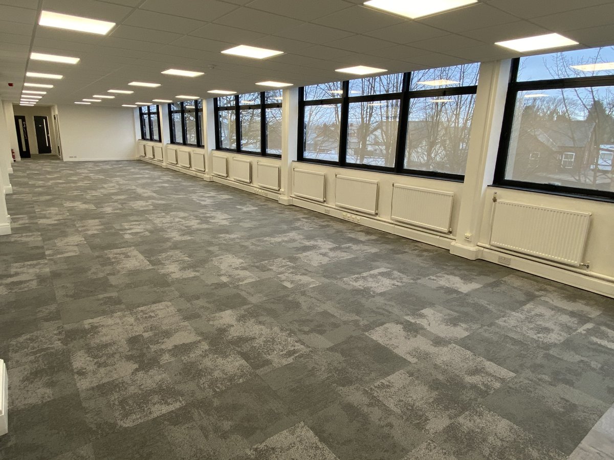 edwards_mcr's tweet image. Excellent new instruction at Victoria House, Bramhall 😍

We now have a 1,765 sq ft office suite ready to let at this superb building in the heart of Bramhall Village. Get in touch with the office for more details 👉☎️💻