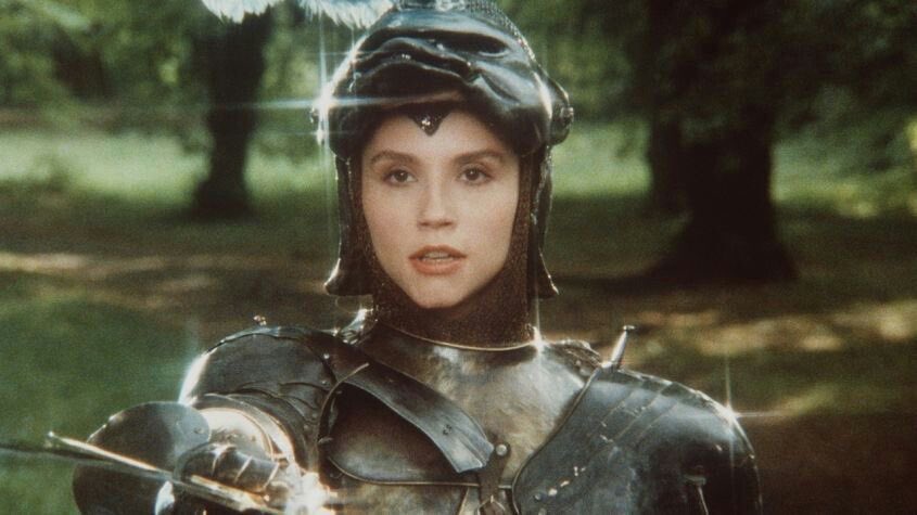 15. Alessandra Martines dans La Caverne de la Rose d’Or.